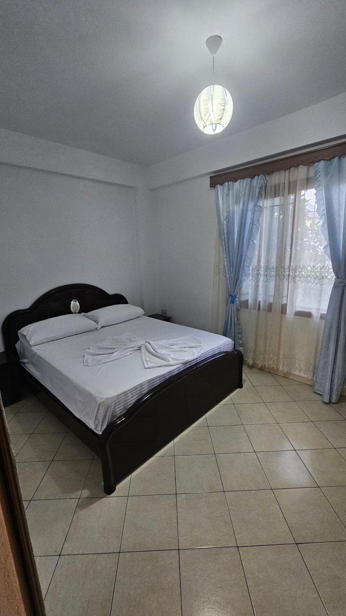 Vila Roan Vlorë Exteriör bild