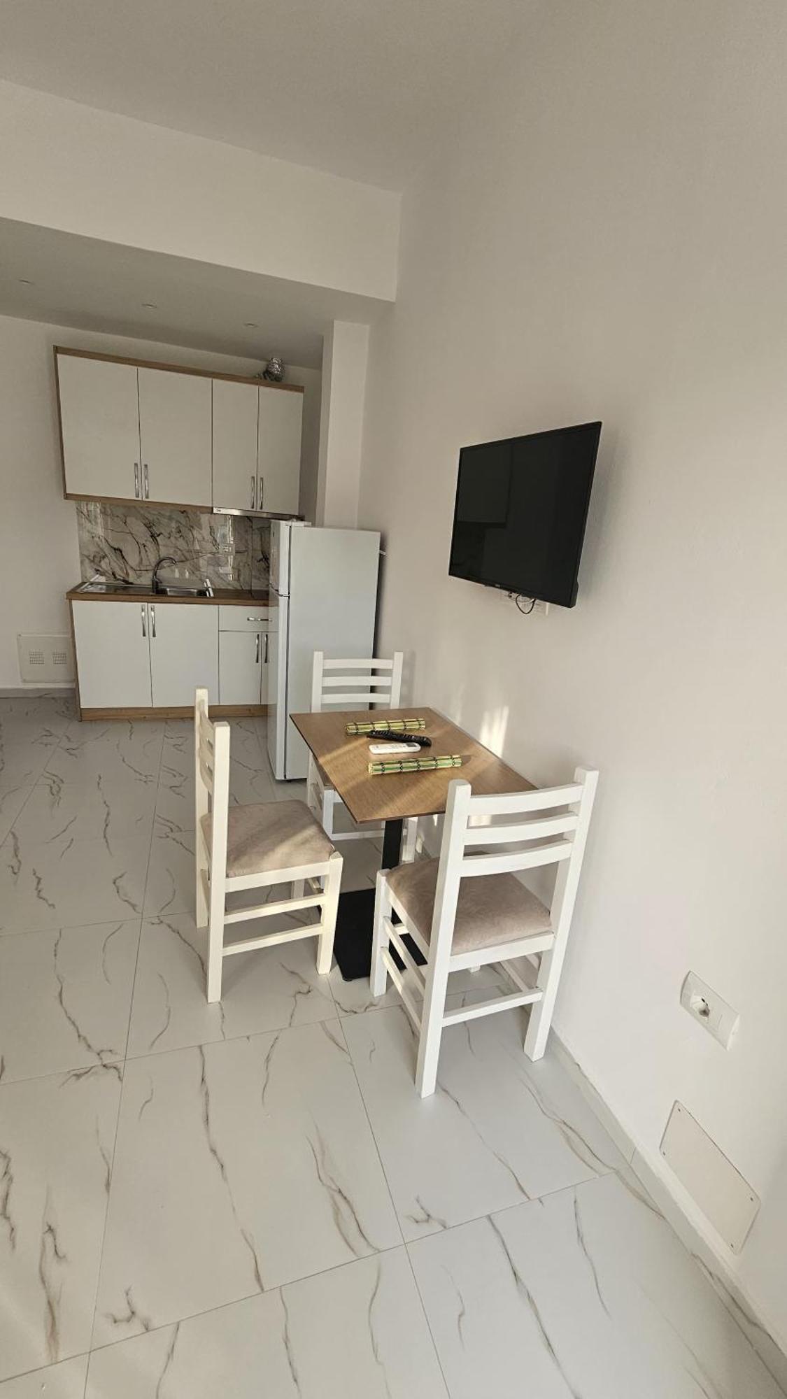 Vila Roan Vlorë Exteriör bild