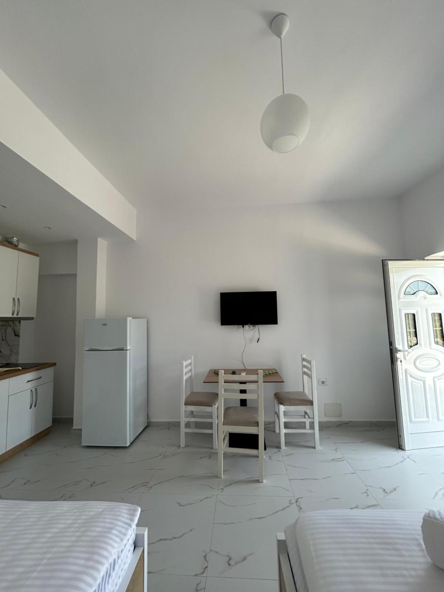 Vila Roan Vlorë Exteriör bild
