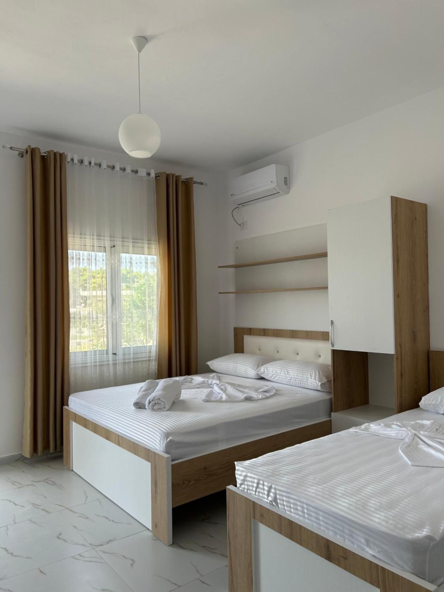 Vila Roan Vlorë Exteriör bild
