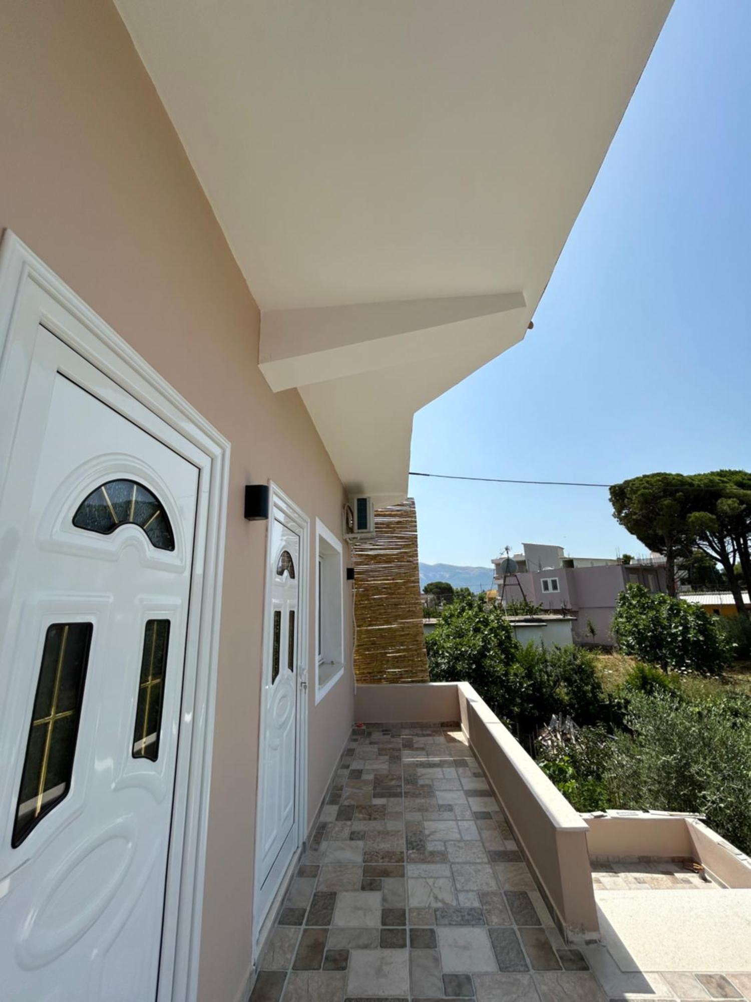 Vila Roan Vlorë Exteriör bild