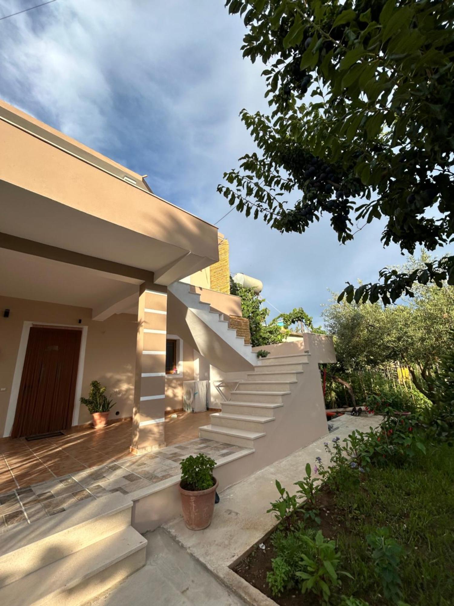 Vila Roan Vlorë Exteriör bild